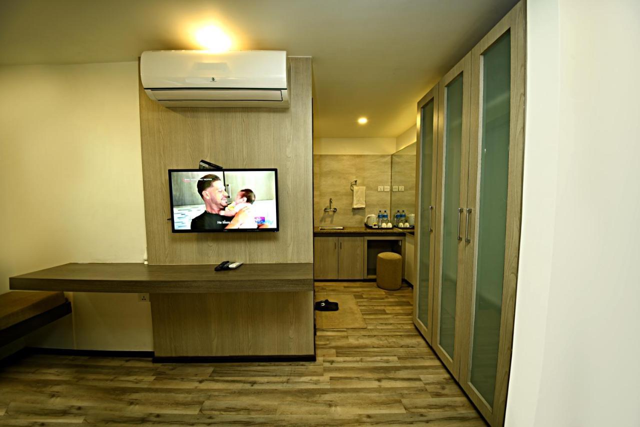 เดอะ ไมล์สโตน โฮเต็ล Hotel กาฐมาณฑุ ภายนอก รูปภาพ